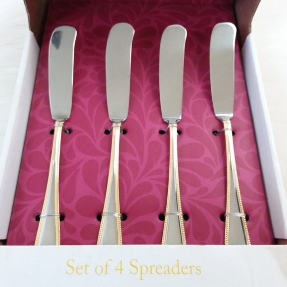 International Set of 4 Gold Accent Newcastle Steel Spreaders